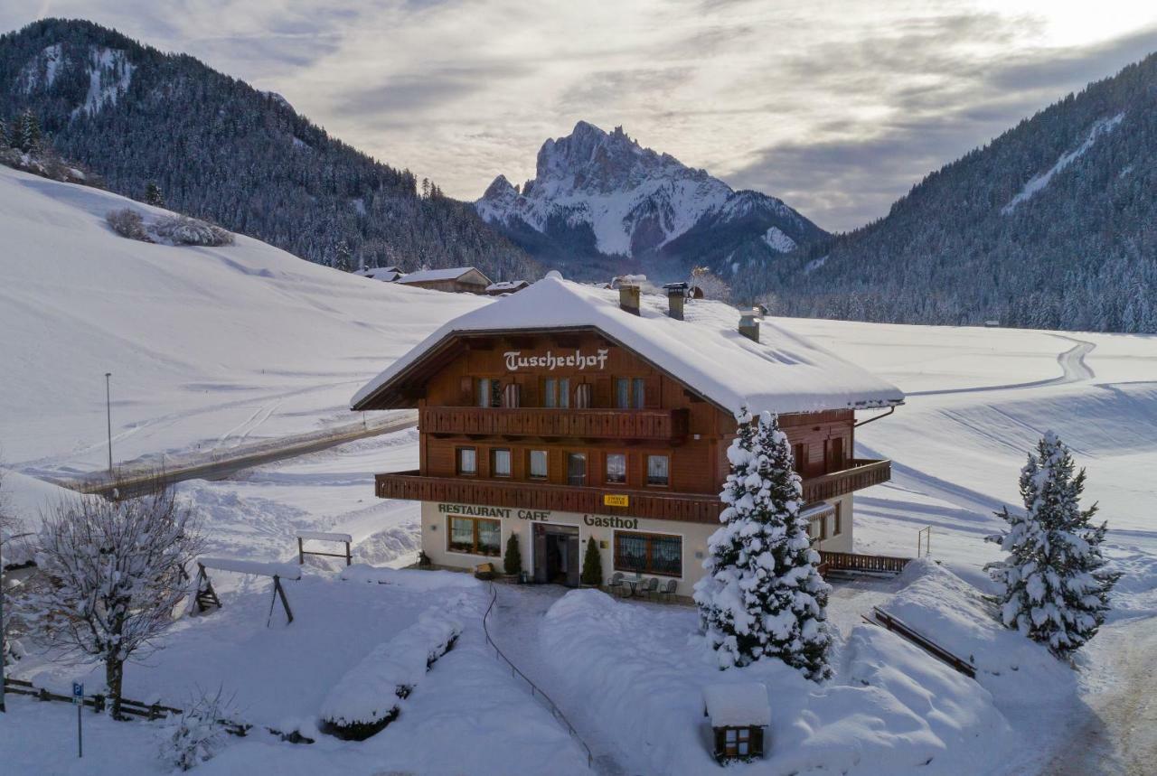 Gasthof Tuscherhof Braies  Buitenkant foto